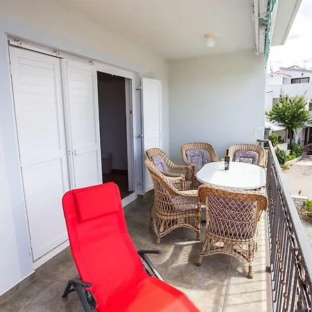 Jure Apartment *